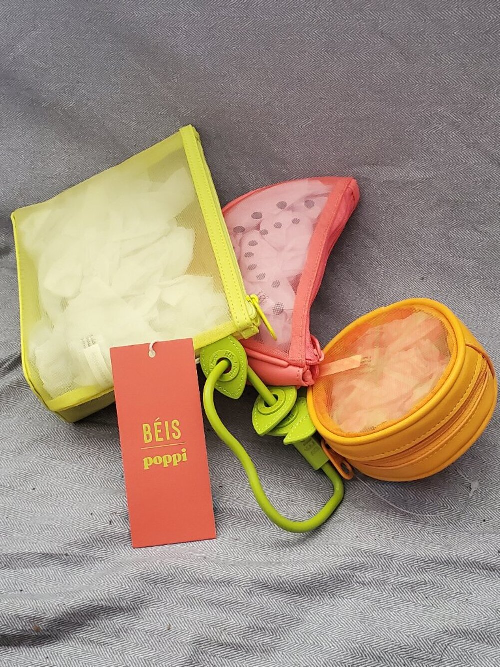 BEIS X Poppi Fruit Pouch Set